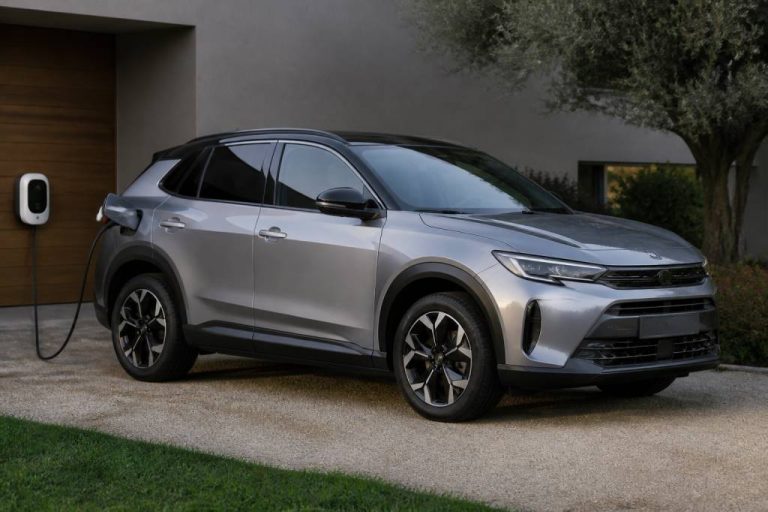 Avantage voiture hybrid : pourquoi choisir une motorisation hybride en 2026