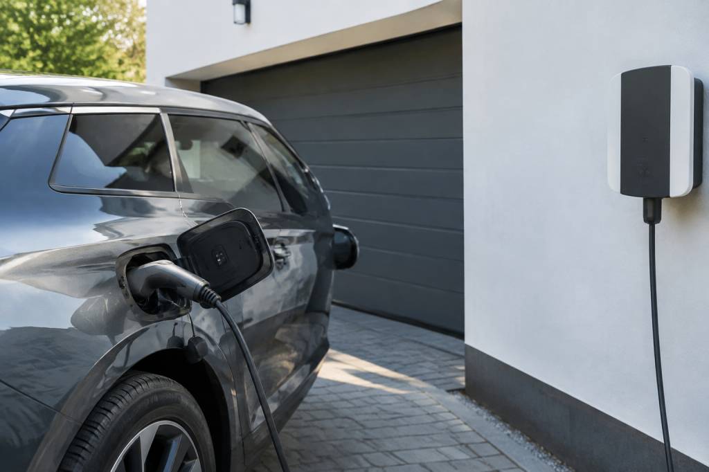 Est-on obligé de recharger une voiture hybride rechargeable ?