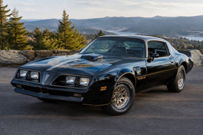 1977 Pontiac Firebird : histoire, caractéristiques et héritage d’une icône américaine