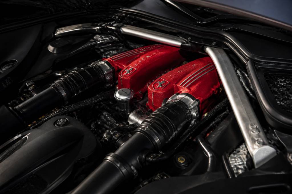 12 cylindre Ferrari : histoire, modèles emblématiques et avenir du moteur V12